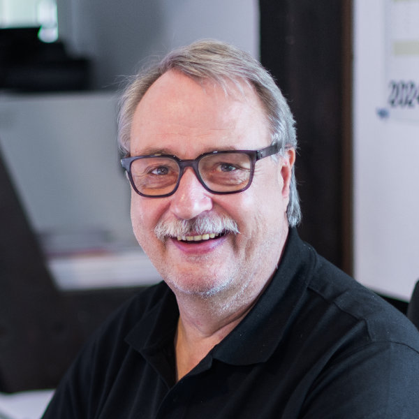 <!-- START: Articles Anywhere -->Frank Rinne<!-- END: Articles Anywhere -->